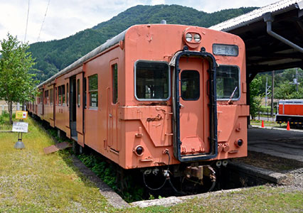 足尾駅で保存されている車両達のうち、キハ３５－７０はツアーなど含めて定期的な車内公開も再開しました。