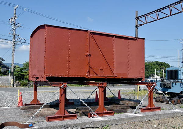 関西鉄道鉄製有蓋車復元中